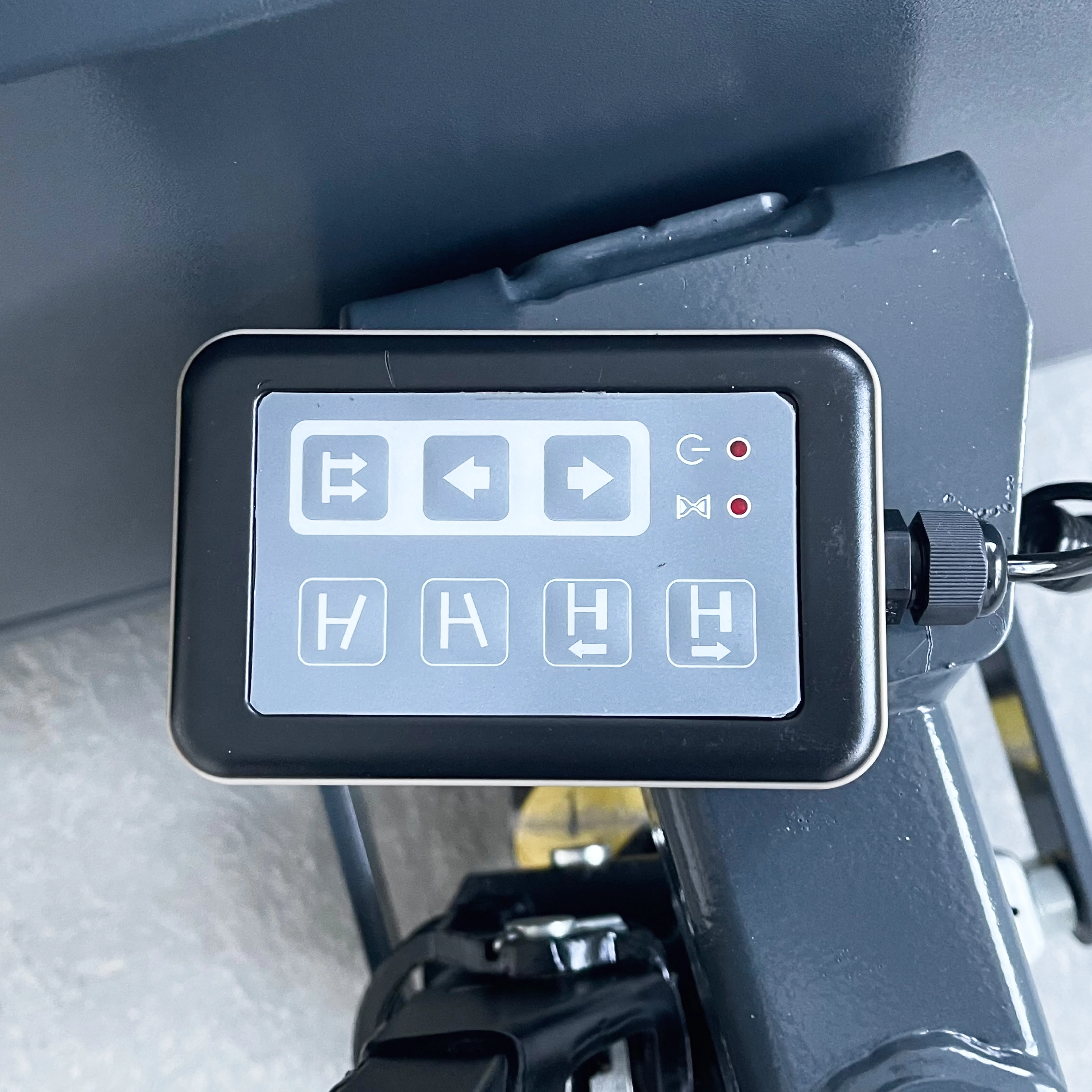 картинка Подъемник ножничный мобильный для обслуживания АКБ электромобилей ПГН-7515Е Sivik