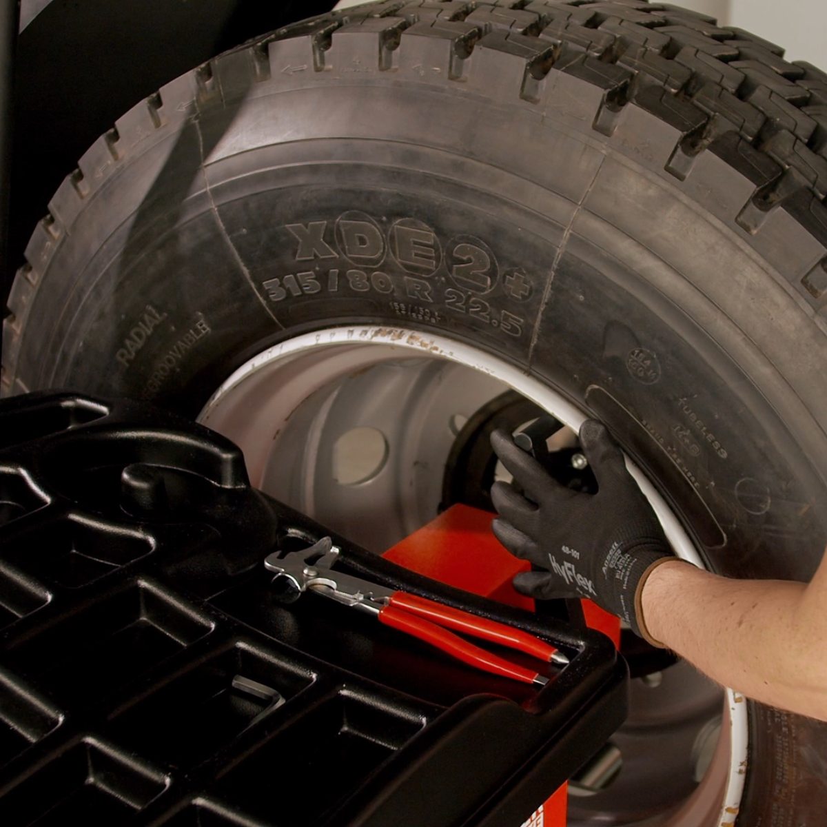 Автоматический ввод дистанции и диаметра электронной линейкой